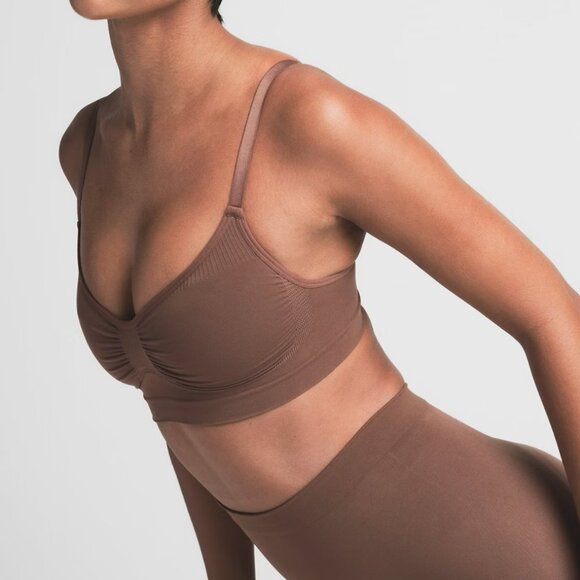 SKIMS Seamless Sculpt Bralette 4XL/5XL - Picture 1 of 4